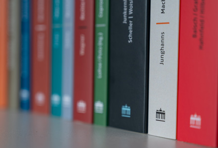 Bookshelf with books from Berliner Wissenschafts-Verlag