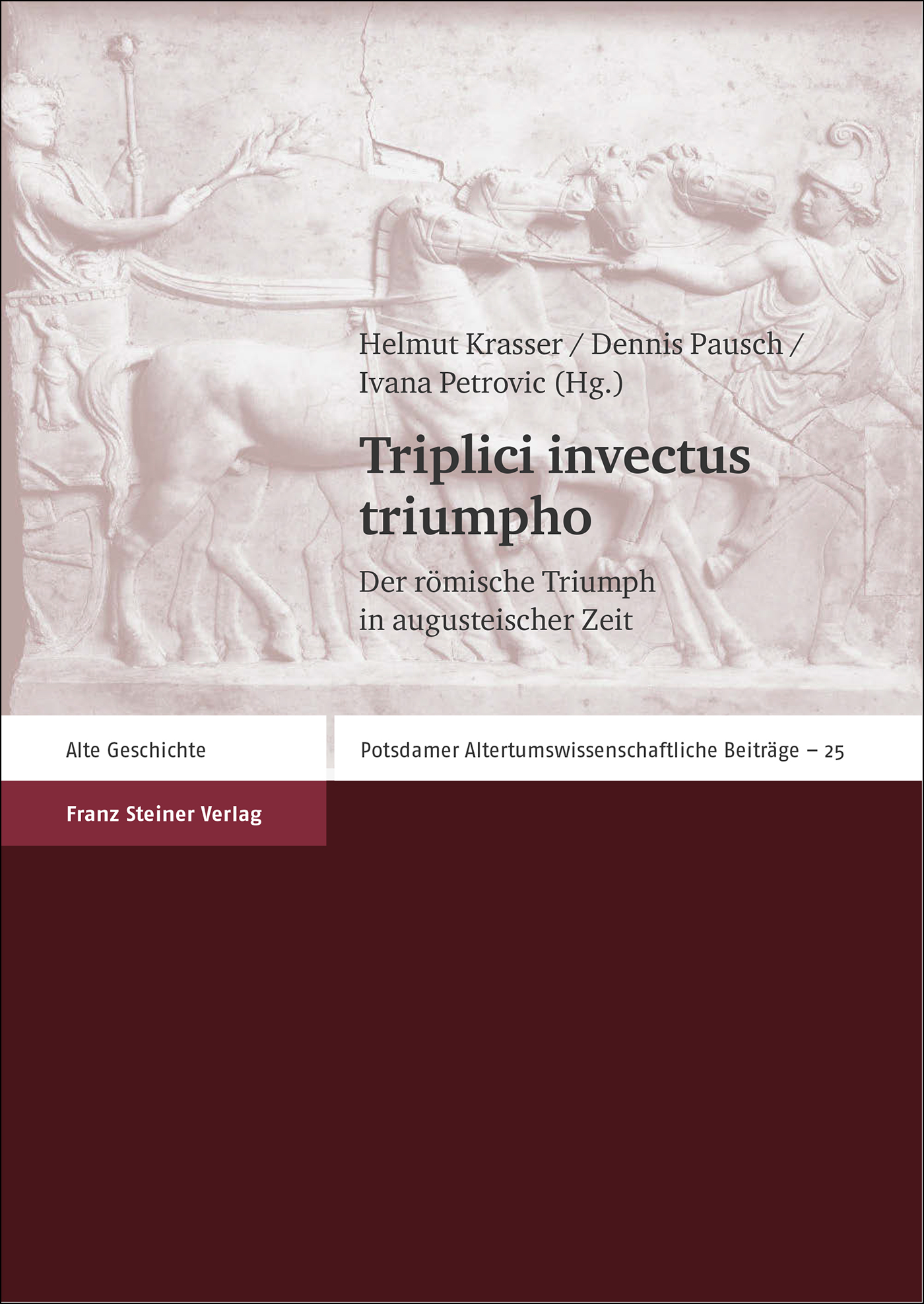 Triplici invectus triumpho